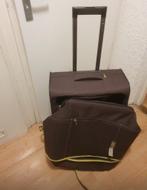 Delsey Prachtig koffer REISKOFFER met 4 Wielen en Cijferslot, Zo goed als nieuw, Slot, Zacht kunststof, 35 tot 45 cm