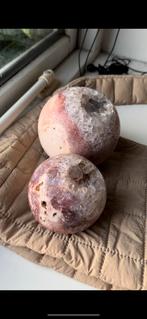 Twee Roze amethist bollen XL / pink amethyst sphere XL, Verzamelen, Mineralen en Fossielen, Ophalen of Verzenden, Mineraal