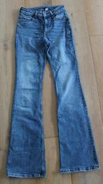 Flare spijkerbroek van H&M maat 32, H&M, Blauw, Ophalen of Verzenden, W27 (confectie 34) of kleiner
