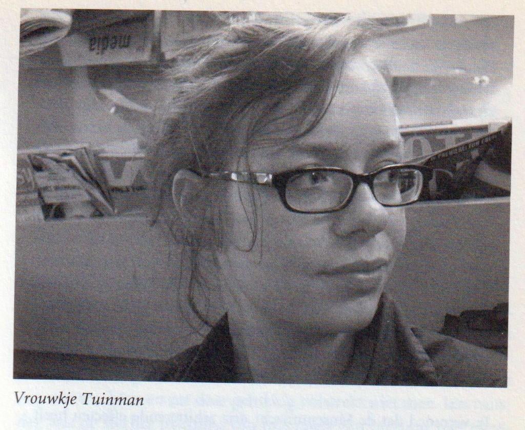 Heytze, Ingmar - Hier heeft de oudste steen gelijk (2002)  , Ophalen of Verzenden, Nieuw