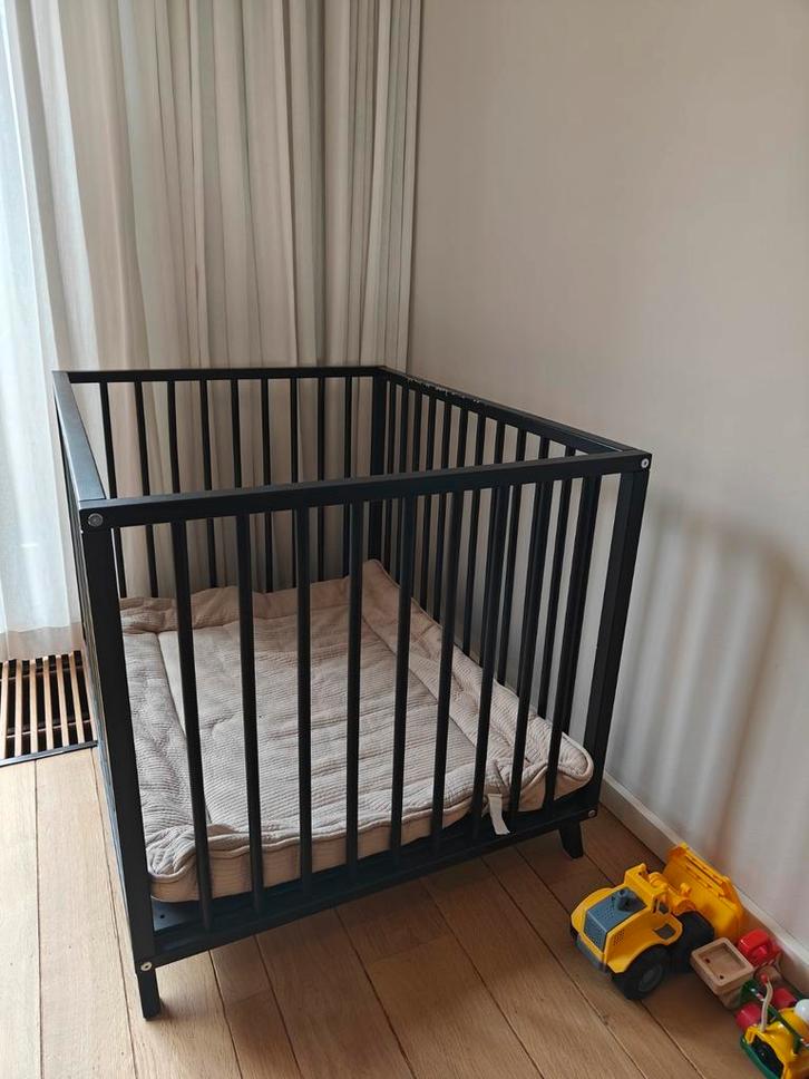 Box zwart retro Bopita, Kinderen en Baby's, Boxen, Gebruikt, Boxkleed, Ophalen