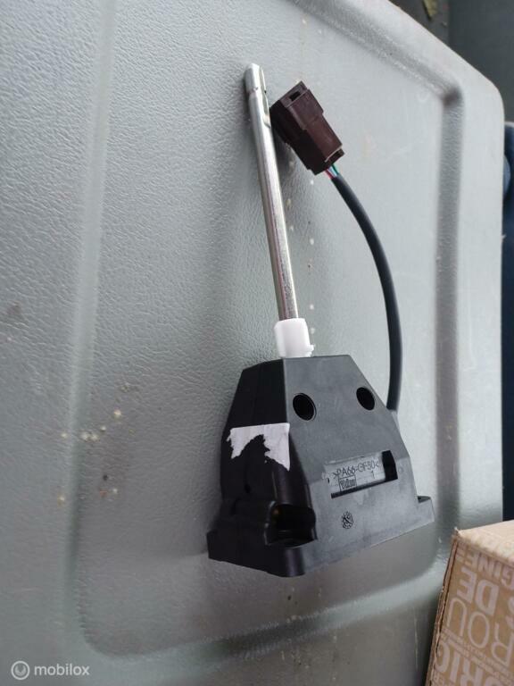 Versnellingspook Renault quickschift robot volkel 8200915414, Auto-onderdelen, Transmissie en Toebehoren, Renault, Gebruikt, Ophalen of Verzenden