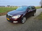 Skoda Octavia 1.2 TSI Combi 2012 Rood, Auto's, Skoda, Voorwielaandrijving, Euro 5, 4 cilinders, Origineel Nederlands