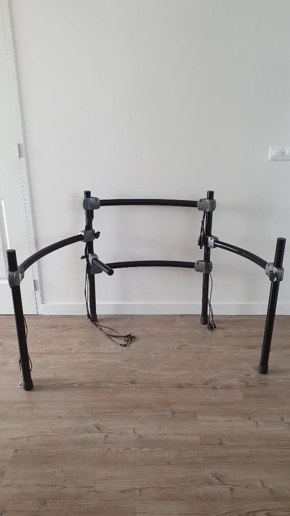 Roland MDS-12BK Drum Rack Kaal incl. kabels | MDS 12, Muziek en Instrumenten, Instrumenten | Onderdelen, Gebruikt, Drums of Percussie
