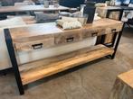 Magazijn leegverkoop Sidetable Britt Mangohout metaal zwart