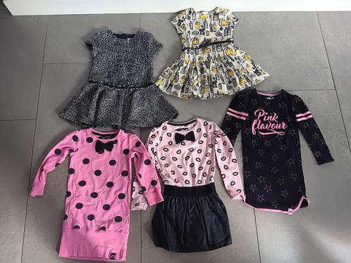 Vijf jurkjes Z8 (92/98), Kinderen en Baby's, Kinderkleding | Kinder-kledingpakketten, Zo goed als nieuw, Maat 92, Ophalen of Verzenden