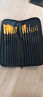 Luxe Penselenset in Etui - Nieuwstaat, Ophalen of Verzenden, Zo goed als nieuw, Penseel of Kwast