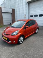 Toyota Aygo, Auto's, Voorwielaandrijving, Euro 5, Stof, Zwart