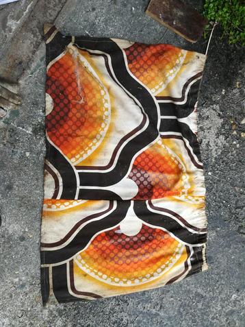 Vintage gordijn . jaren 70 . 100 cm x 70 cm ongeveer beschikbaar voor biedingen