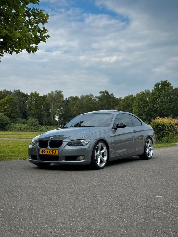 BMW 3-Serie 330i Coupé (E92), Auto's, BMW, Particulier, 3-Serie, ABS, Airbags, Airconditioning, Alarm, Boordcomputer, Centrale vergrendeling