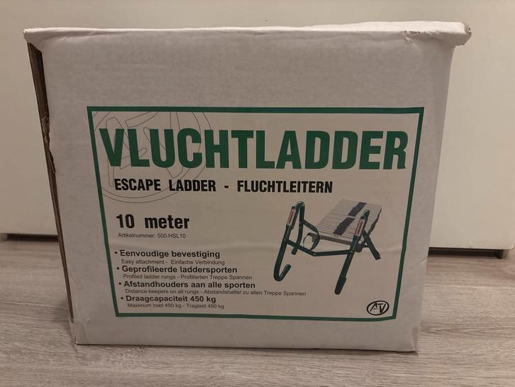 Nieuwe Vluchtladder / Brandladder 10 Meter, Doe-het-zelf en Verbouw, Ladders en Trappen, Nieuw, Ladder, 4 meter of meer, Opvouwbaar of Inschuifbaar