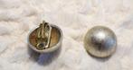 Prachtige vintage oorbellen (clips) Bol, Ophalen, Zo goed als nieuw, Goud, Overige materialen