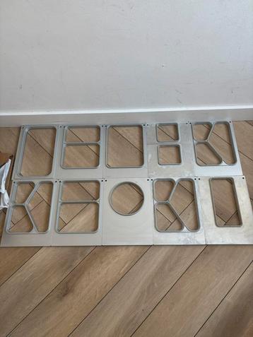 Duniform DF20 mallen en warmteplaat nieuw beschikbaar voor biedingen