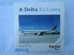 Delta Air Lines Boeing 767-300 1:500, Ophalen of Verzenden, Nieuw, Kaart, Foto of Prent