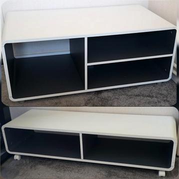 2x tafels  beschikbaar voor biedingen