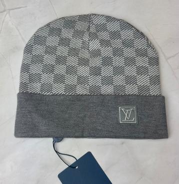 Louis Vuitton muts beschikbaar voor biedingen