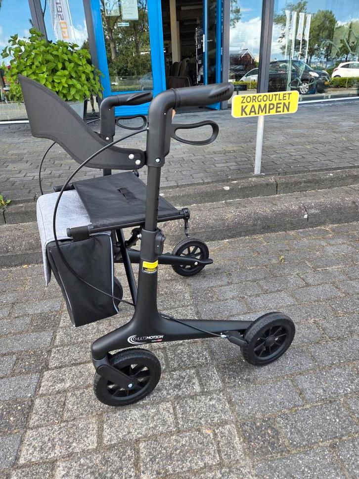 Blitse mat zwarte carbon rollator !!, Diversen, Rollators, Lichtgewicht, Ophalen of Verzenden