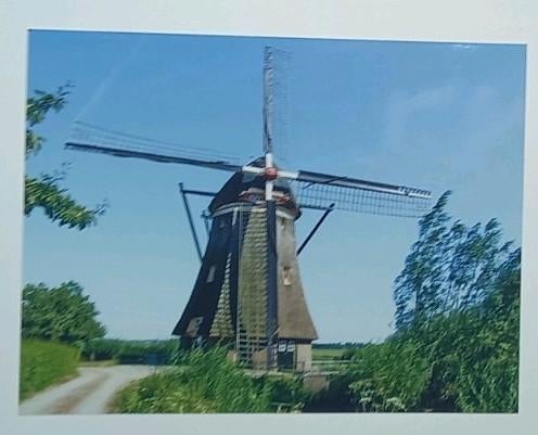 Waardenburg ( Gld. ) foto  poldermolen, Verzenden, 1980 tot heden, Foto, Zo goed als nieuw