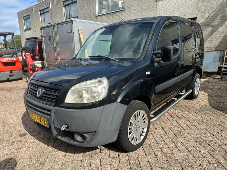 Fiat Doblò 1.9 MultiJet SX 500 kg ( Motor Defect) Carrosser, Auto's, Bestelauto's, Bedrijf, Te koop, Airconditioning, Elektrische buitenspiegels