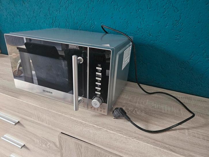 Severin MW7877 Combimagnetron, Witgoed en Apparatuur, Magnetrons, Gebruikt, Vrijstaand, Combimagnetron, 45 tot 60 cm, Grill, Hete lucht