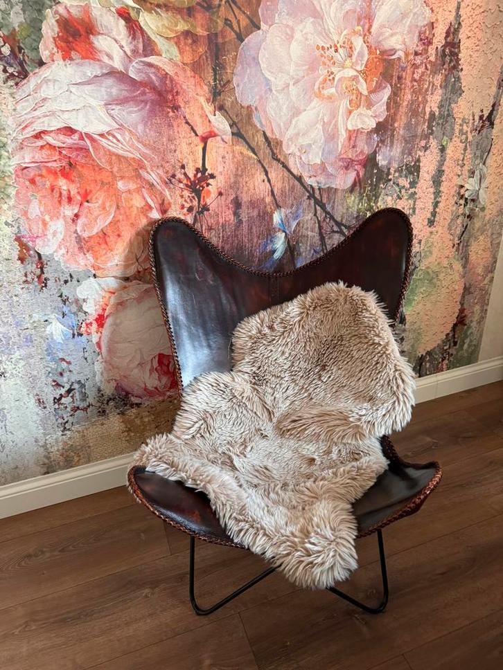 Stijlvolle vlinderstoel, Huis en Inrichting, Fauteuils, Zo goed als nieuw, Leer, Ophalen of Verzenden