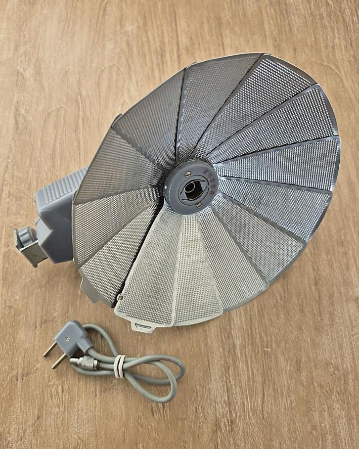 Vintage – opvouwbare cameraflitser - FODOR, Audio, Tv en Foto, Fotografie | Flitsers, Gebruikt, Overige merken, Ophalen of Verzenden