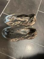 Yeezy foam runner 38, Kleding | Heren, Schoenen, Ophalen of Verzenden, Gedragen, Zwart