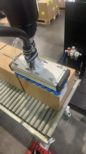 Cobot. Case packerVacuüm Hefsysteem voor Dozen beschikbaar voor biedingen