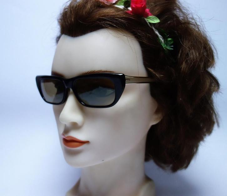 Ontzettend mooie cat eye / vlinder zonnebril van Rodenstock, Sieraden, Tassen en Uiterlijk, Zonnebrillen en Brillen | Dames, Zo goed als nieuw