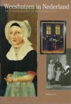 Weeshuizen in Nederland Auteur: Ingrid van der Vlis  7,00, 20e eeuw of later, Ingrid van der Vlis, Ophalen of Verzenden, Zo goed als nieuw