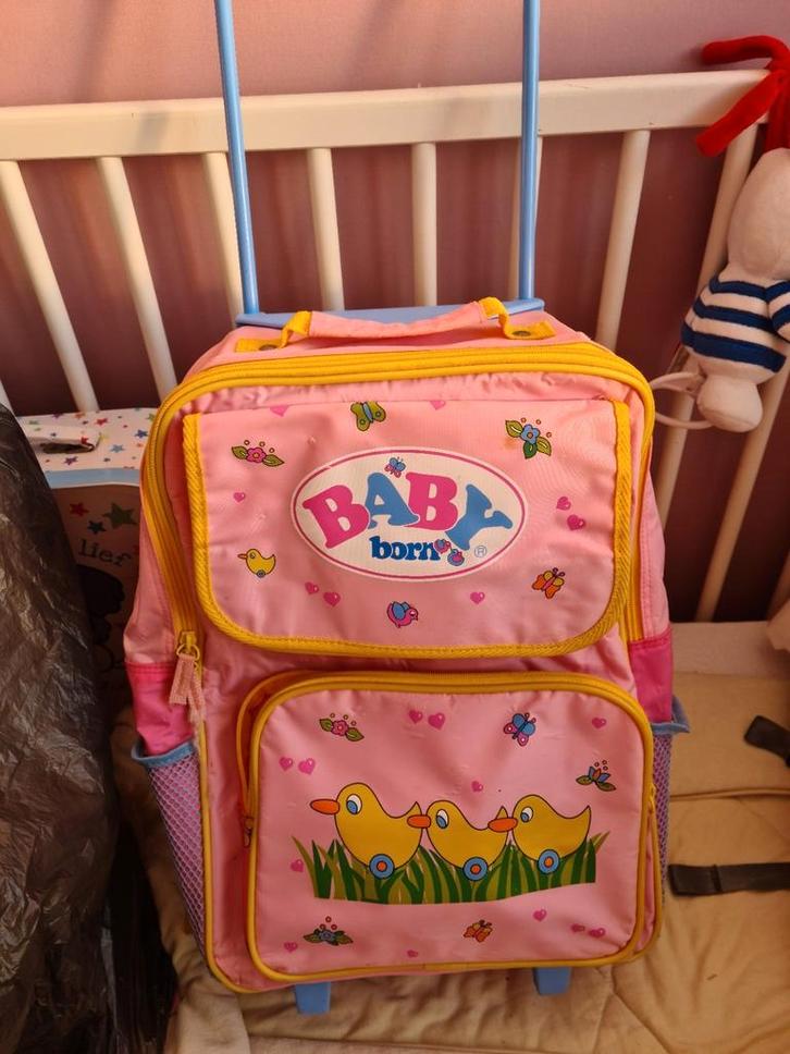 Babyborn  koffer, pop ,kleertjes,  autostoeltje, Verzamelen, Poppen, Zo goed als nieuw, Ophalen of Verzenden