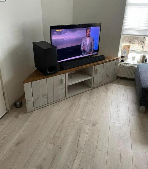 Mooi tv meubel van steigerhout, Huis en Inrichting, Kasten | Televisiemeubels, Gebruikt, Minder dan 100 cm, 150 tot 200 cm, 25 tot 50 cm