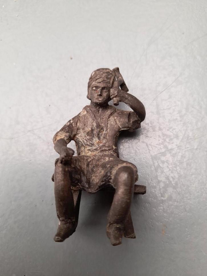 Klein antiek beeldje, Antiek en Kunst, Antiek | Tin, Ophalen of Verzenden