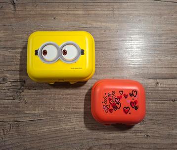 Clipdoosjes 2x   minions & hartjes beschikbaar voor biedingen