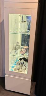 Twee vitrinekasten in goede staat, Huis en Inrichting, Kasten | Vitrinekasten, Ophalen, 50 tot 100 cm, 150 tot 200 cm, 25 tot 50 cm