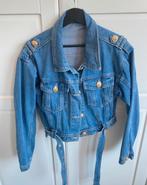 NEW Leuke Spijkerjas met gouden knopen maat s/m, Kleding | Dames, Verzenden, Zo goed als nieuw, Blauw