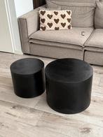 Twee ronde salontafeltjes, Ophalen, Gebruikt, Rond, Minder dan 50 cm