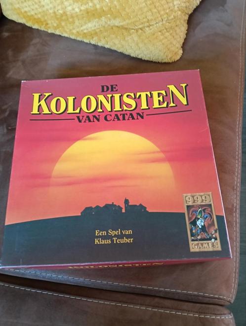 Kolonisten van Catan, houten uitvoering, Hobby en Vrije tijd, Gezelschapsspellen | Bordspellen, Zo goed als nieuw, Een of twee spelers