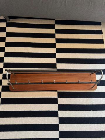 Vintage kapstok beschikbaar voor biedingen