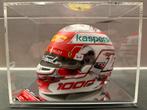 Charles Leclerc Helm Ferrari 2022 1000ste Grand Prix 1:2, Verzamelen, Ophalen of Verzenden, Zo goed als nieuw, Formule 1