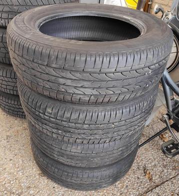 4 stuks Banden Bridgestone Dueler H/P Sport 215/60/17 6a7 mm beschikbaar voor biedingen