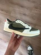 Jordan 1 low Medium Olive 41 42 42,5 en 43 travis scott, Kleding | Heren, Schoenen, Overige kleuren, Nieuw, Ophalen of Verzenden