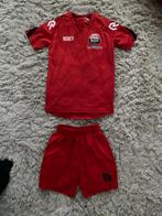 Robey Sport 2000 Vooburg Voetbaltenue Maat 140, Kinderen en Baby's, Kinderkleding | Kinder-zwemkleding, Ophalen of Verzenden, Zo goed als nieuw