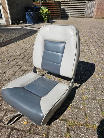 Klapstoel boot beschikbaar voor biedingen