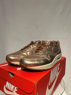 NIEUW! Maat 43 - Nike Air Max 1 Bronze Snake, Verzenden, Nike, Nieuw, Sneakers of Gympen