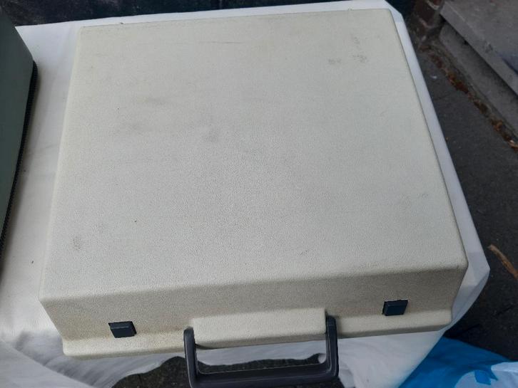 Typemachine Olivetti Lettra 22, Diversen, Typemachines, Ophalen