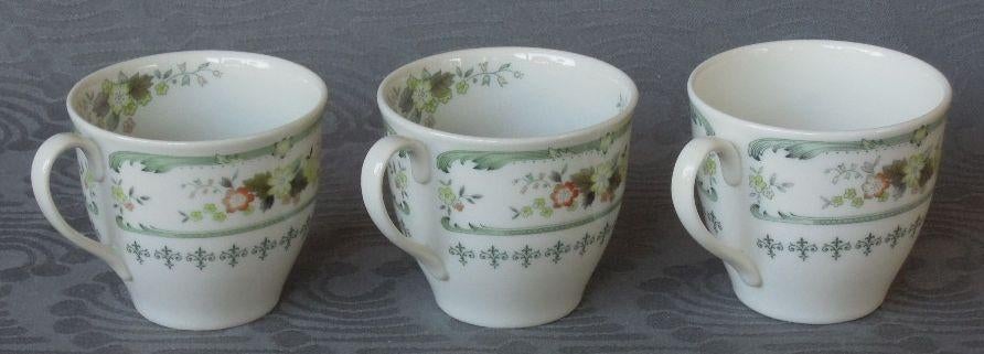 NR TT13: 3 Royal Doulton Provencal koffiekopjes, Doulton. Tweedehands onbekend, Ophalen of Verzenden, Zo goed als nieuw, Tweedehands onbekend