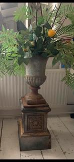Gietijzeren zuil met pot - 80cm hoog, Tuin en Terras, Tuinbeelden, Ophalen, Gebruikt, Metaal, Overige typen