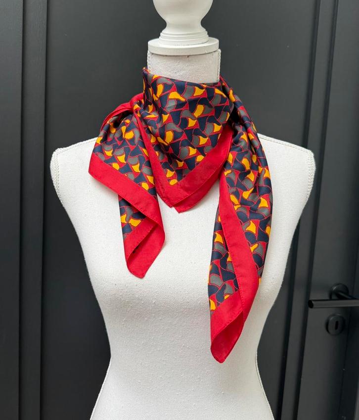 Vintage retro print sjaal, Kleding | Dames, Mutsen, Sjaals en Handschoenen, Nieuw, Sjaal, Ophalen of Verzenden