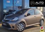 Toyota Aygo 1.0 VVT-i Now | Nette staat! | Airco | 5 deurs |, Auto's, Voorwielaandrijving, Euro 5, Stof, Gebruikt
